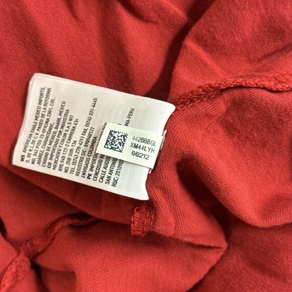 American Eagle x Disney Mickey Mouse Holiday Red Tee Shirt Men’s L Unisex NWT - Picture 10 of 10